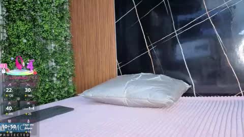 Kiara Zahiri online show from 17, 10, 2025