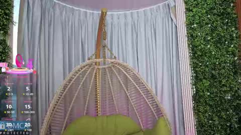 Kiara Zahiri online show from 1, 11, 2025