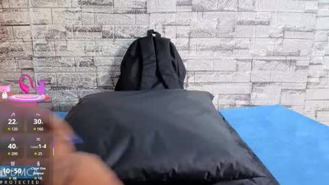 Kiara Zahiri online show from 22, 11, 2025