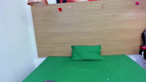  Kiara  online show from 28, 11, 2025