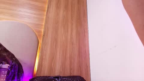 kiaralopez_ online show from 27, 3, 2026