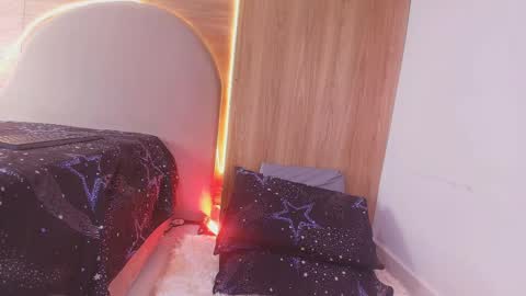 Snapshot of kiaralopez_ chatting on 22, 4, 2026 kiaralopez_ online show from 22, 4, 2026