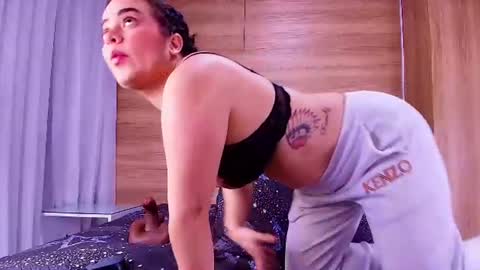Snapshot of kiaralopez_ chatting on 11, 6, 2026 kiaralopez_ online show from 11, 6, 2026
