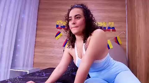 Snapshot of kiaralopez_ chatting on 25, 6, 2026 kiaralopez_ online show from 25, 6, 2026