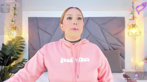 kiarha  online show from 10, 9, 2025