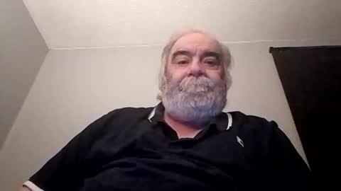 Snapshot of kickinme chatting on 20, 10, 2025 KICKINME online show from 20, 10, 2025