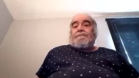 Snapshot of kickinme chatting on 1, 11, 2025 KICKINME online show from 1, 11, 2025