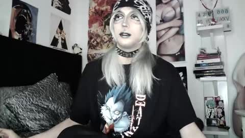 Snapshot of kiiller_queen chatting on 11, 5, 2026 kenny online show from 11, 5, 2026