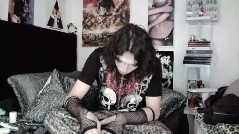 Snapshot of kiiller_queen chatting on 14, 5, 2026 kenny online show from 14, 5, 2026