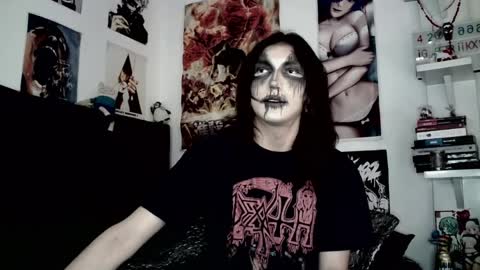 Snapshot of kiiller_queen chatting on 29, 5, 2026 kenny online show from 29, 5, 2026