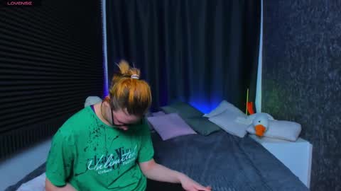 Kiki online show from 27, 2, 2025