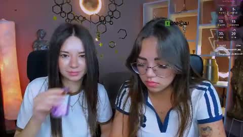 Snapshot of kiki_swan chatting on 17, 7, 2026 kiki_swan online show from 17, 7, 2026