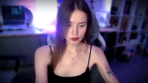 Snapshot of kikies_ chatting on 3, 12, 2024 Mika and Miranda online show from 3, 12, 2024