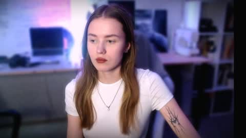 Snapshot of kikies_ chatting on 10, 12, 2024 Mika and Miranda online show from 10, 12, 2024