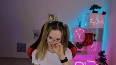 kim_boyd online show from 14, 12, 2024