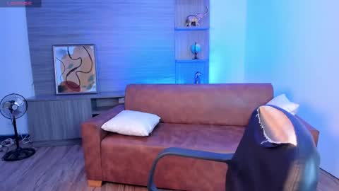 Snapshot of kim_brown_ chatting on 11, 2, 2025 Kim online show from 11, 2, 2025