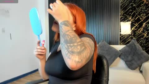Snapshot of kim_brown_ chatting on 7, 3, 2025 Kim online show from 7, 3, 2025