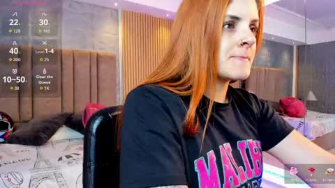 Snapshot of kim_brown_ chatting on 9, 6, 2026 Kim online show from 9, 6, 2026