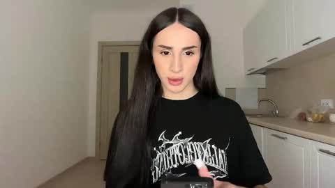 Kim Oberlin online show from 3, 4, 2026