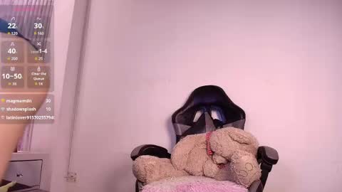 Snapshot of kim_ritz chatting on 13, 5, 2026 Kim online show from 13, 5, 2026