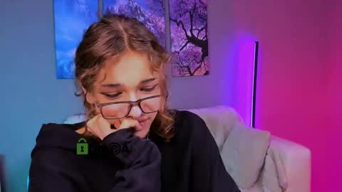 kim online show from 20, 9, 2025