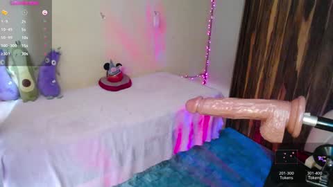 Kim Mishell  online show from 5, 2, 2025