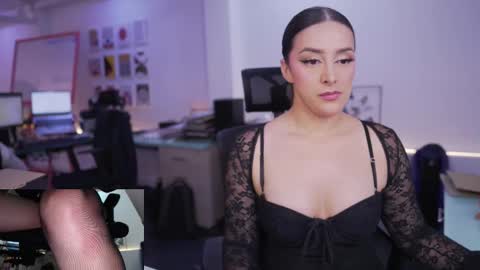 Kimberly 1200-1900 GMT-5 online show from 17, 10, 2025