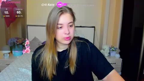 Snapshot of kimberly_mmm chatting on 13, 10, 2025 kimberly_mmm online show from 13, 10, 2025
