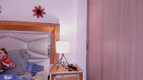 Snapshot of kimberly_sha chatting on 11, 10, 2025 kimberly shaw online show from 11, 10, 2025