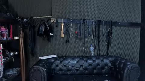 Snapshot of kimberly_swan_ chatting on 4, 11, 2025 KIMBERLY SWAN online show from 4, 11, 2025