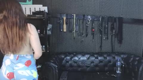 Snapshot of kimberly_swan_ chatting on 12, 2, 2026 KIMBERLY SWAN online show from 12, 2, 2026