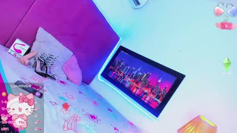 Your Queen KIM online show from 17, 10, 2025