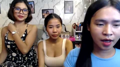 Snapshot of kimchuueee chatting on 25, 6, 2026 kimchuueee online show from 25, 6, 2026