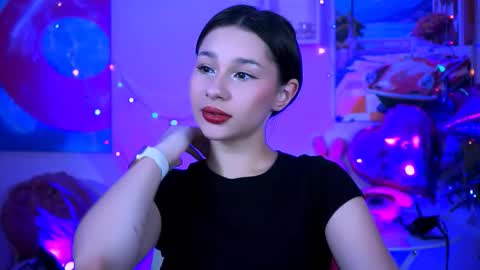 kimclarks online show from 19, 9, 2025