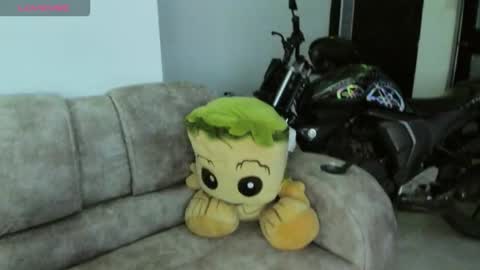 Snapshot of kimerico_04 chatting on 23, 10, 2025 ISAAC online show from 23, 10, 2025