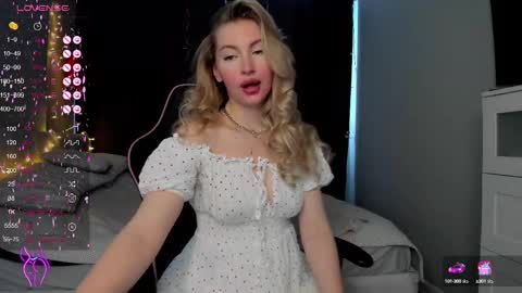 Snapshot of kimmy1_powell chatting on 8, 3, 2025 kimmy1_powell online show from 8, 3, 2025