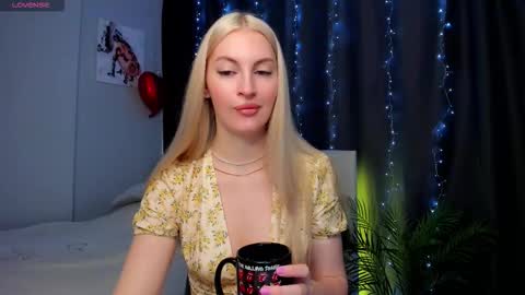 Snapshot of kimmy1_powell chatting on 6, 10, 2025 kimmy1_powell online show from 6, 10, 2025