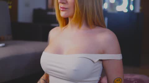 KimSkye online show from 10, 1, 2025