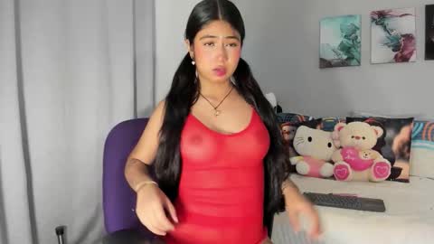 Snapshot of kimtayloor chatting on 13, 11, 2025 Kim online show from 13, 11, 2025