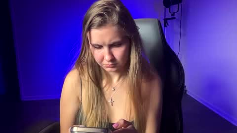 kinci06 online show from 5, 3, 2025