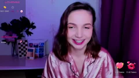 Hazel online show from 24, 6, 2026