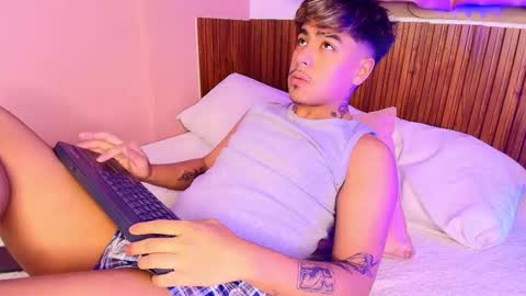 king  help me reach 100 likes online show from 31, 10, 2025