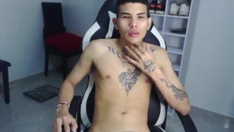 Snapshot of king_bryan19 chatting on 7, 1, 2025 bryan online show from 7, 1, 2025