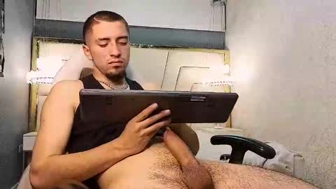 Snapshot of king_dante_ chatting on 8, 10, 2025 King Dante online show from 8, 10, 2025
