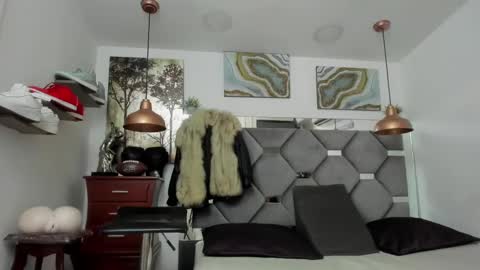 HOT MEN BLACK online show from 12, 2, 2025