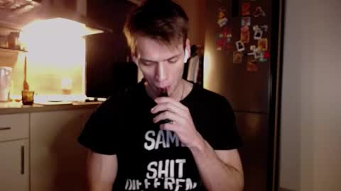 king_pong online show from 17, 12, 2025