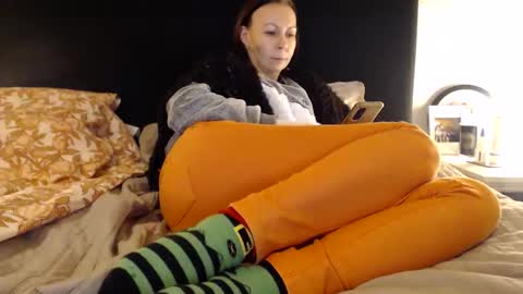 sexysexyhotwetpinkredpussy online show from 7, 4, 2026