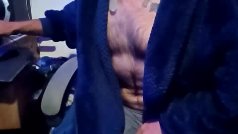 Snapshot of kingfisherrobbie chatting on 2, 10, 2025 Robbie online show from 2, 10, 2025