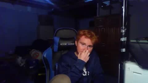 Snapshot of kingoffootfetish chatting on 19, 5, 2026 Master King Tommy online show from 19, 5, 2026