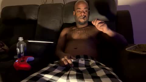 kingofkingz74 online show from 4, 12, 2025